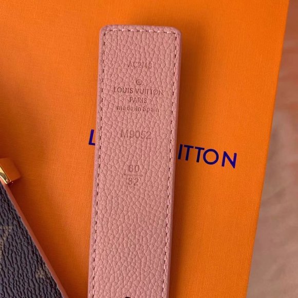Authentic Louis Vuitton Reversible Belt 90cm - Picture 5 of 6